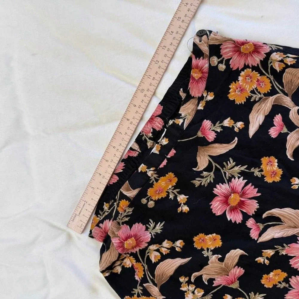 90s villager black floral midi skirt size 12‎ petite